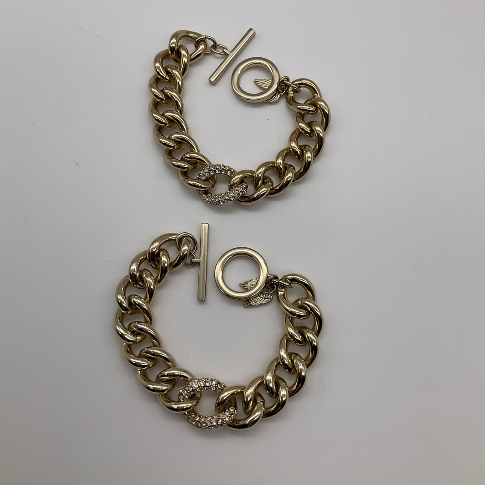 TWO‎ VICTORIAS SECRET ANGELS LINK TOGGLE BRACELETS